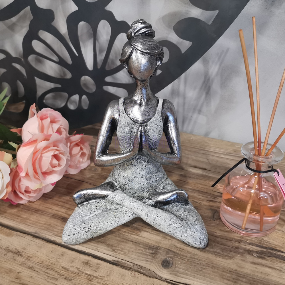 Figura Mujer Yoga - Plata y Blanco 24cm