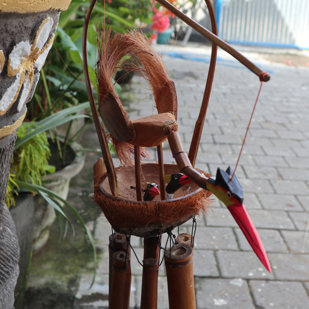 Campanilla de bambú - Acabado natural - Madre y polluelos