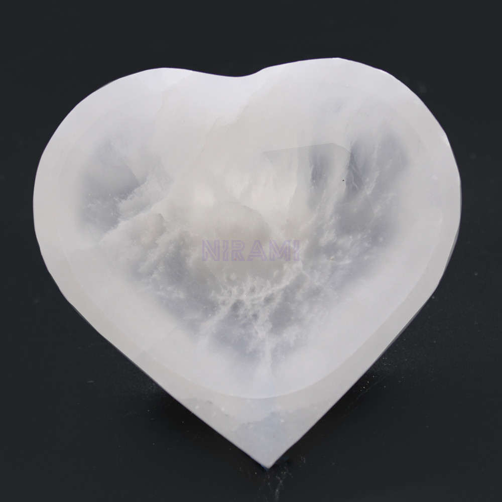 Cuenco de corazón de selenita - 10cm