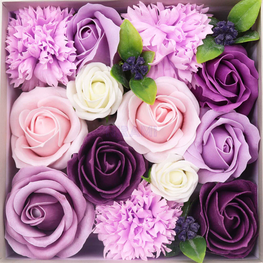 Rosa Lavanda y Clavel Caja Regalo Cuadrada Flores Jabón