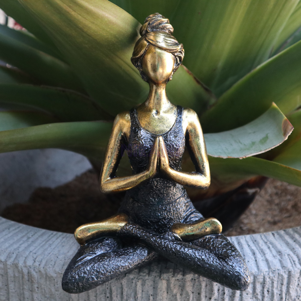 Figura Mujer Yoga - Bronce y Negro 24cm