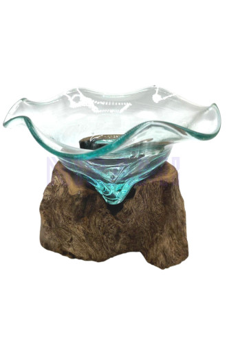 Cuenco de cristal fundido para dulces en madera