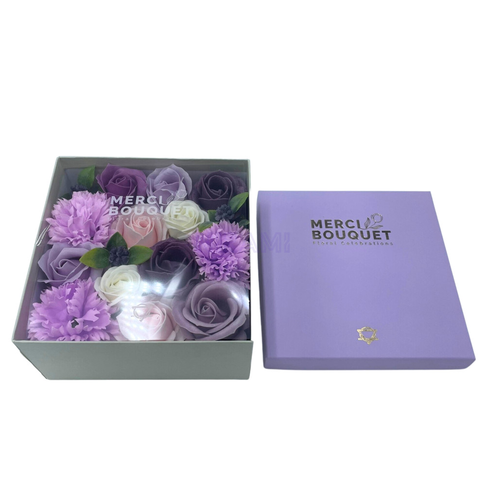 Rosa Lavanda y Clavel Caja Regalo Cuadrada Flores Jabón