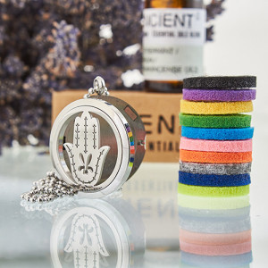 Necklaces and bracelets aroma diffusers